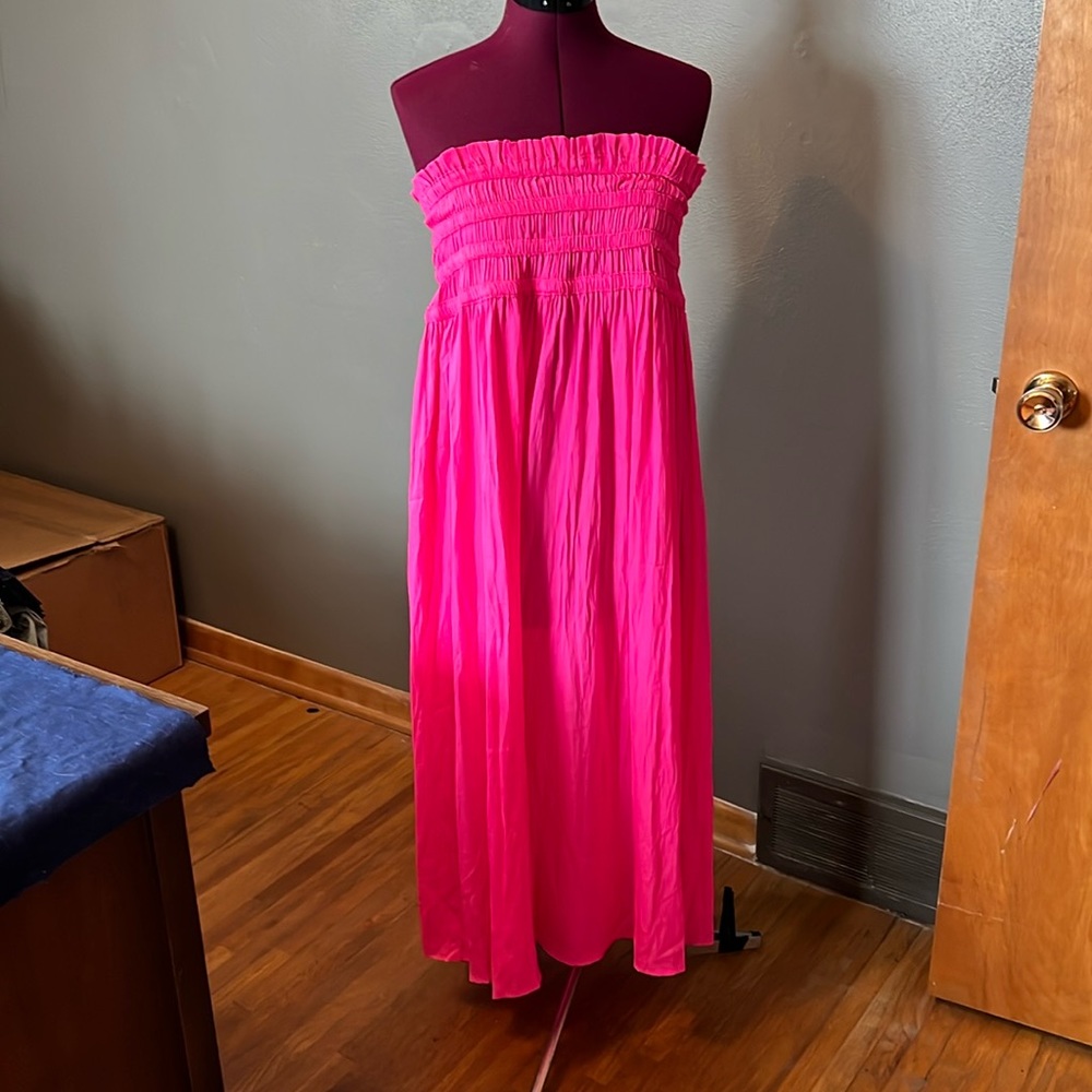 Kori Strapless Hot Pink Dress. Size  small nwt